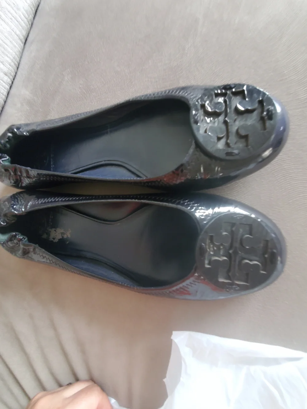 Tory Burch Black Patent Logo Round-Toe Ballet Flats Sz 10